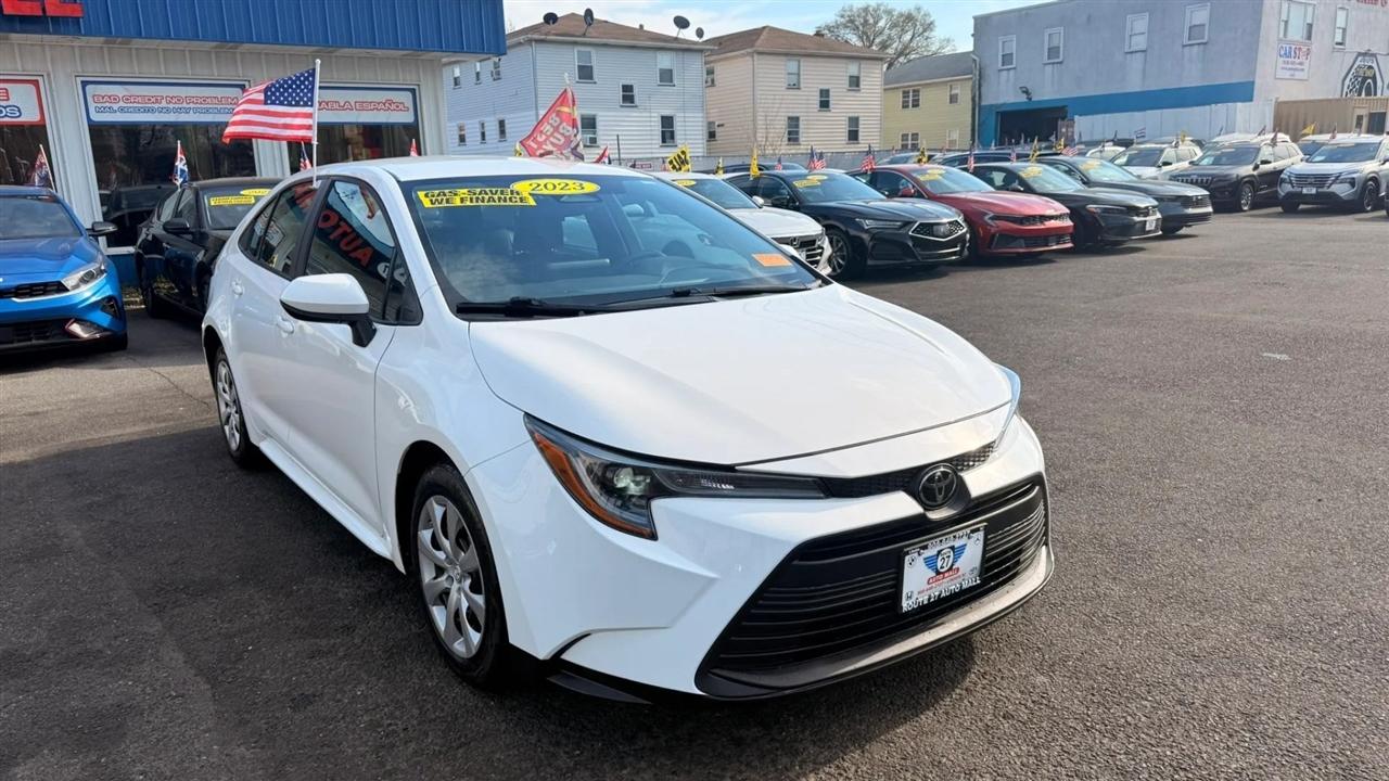 Toyota Corolla LE 2023