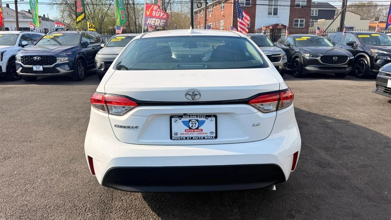 Toyota Corolla LE 2023