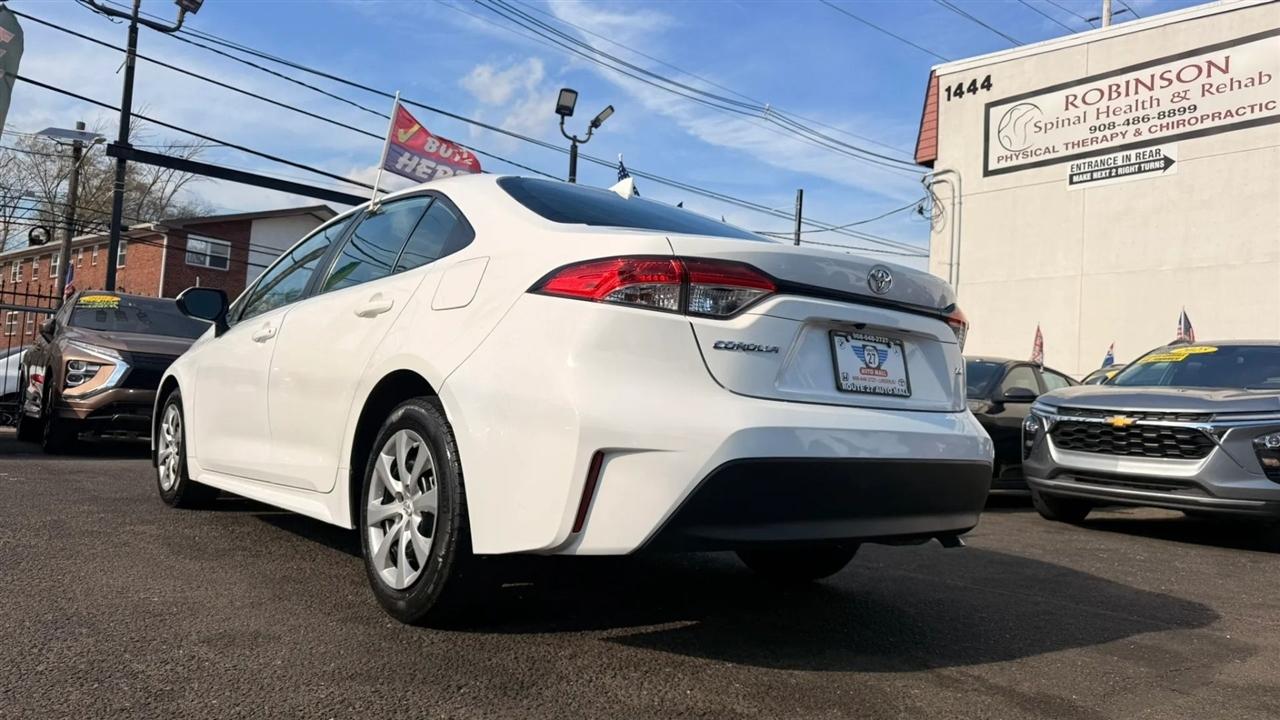 Toyota Corolla LE 2023