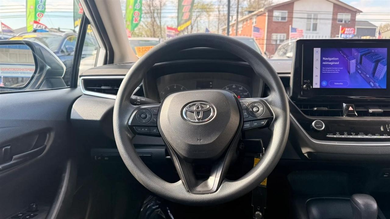 Toyota Corolla LE 2023