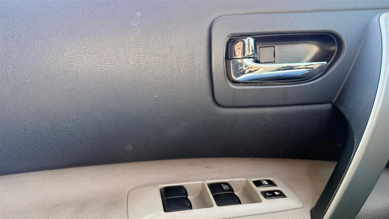 Nissan Rogue S AWD 2013