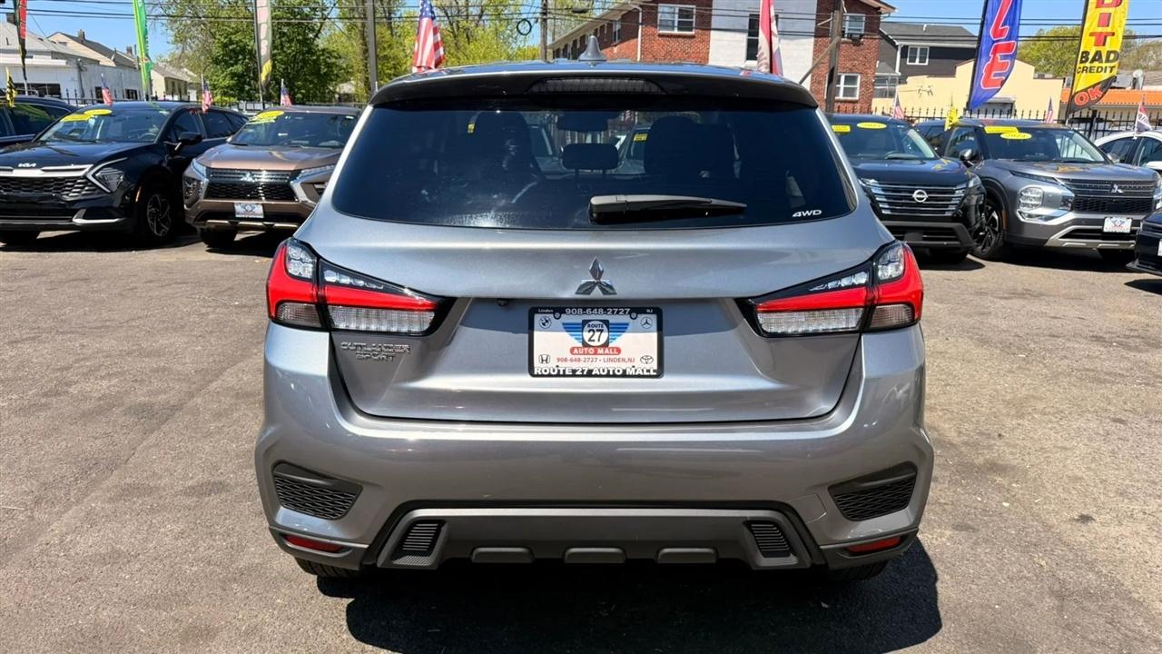 Mitsubishi Outlander Sport 2.0 ES 4WD 2025