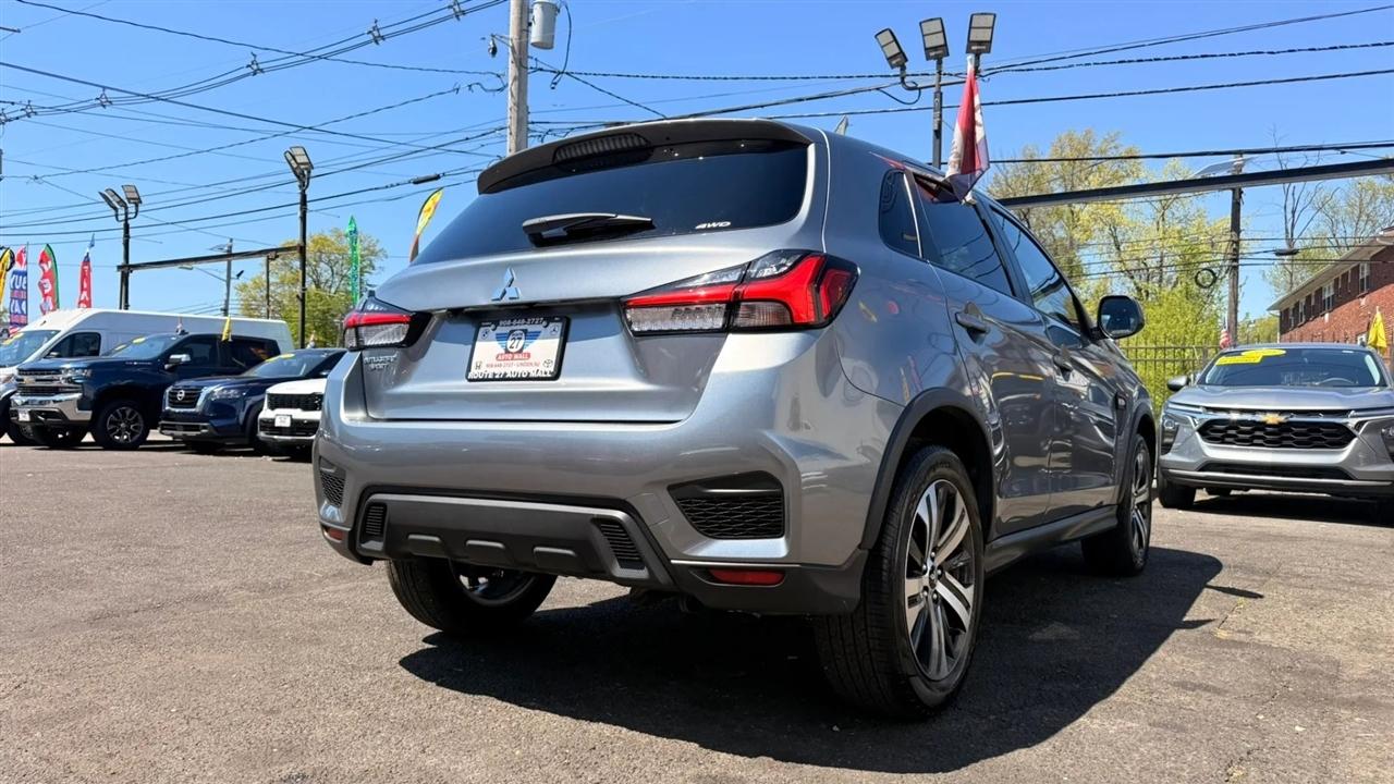 Mitsubishi Outlander Sport 2.0 ES 4WD 2025