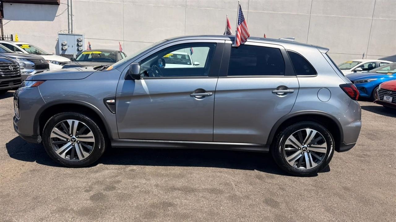 Mitsubishi Outlander Sport 2.0 ES 4WD 2025