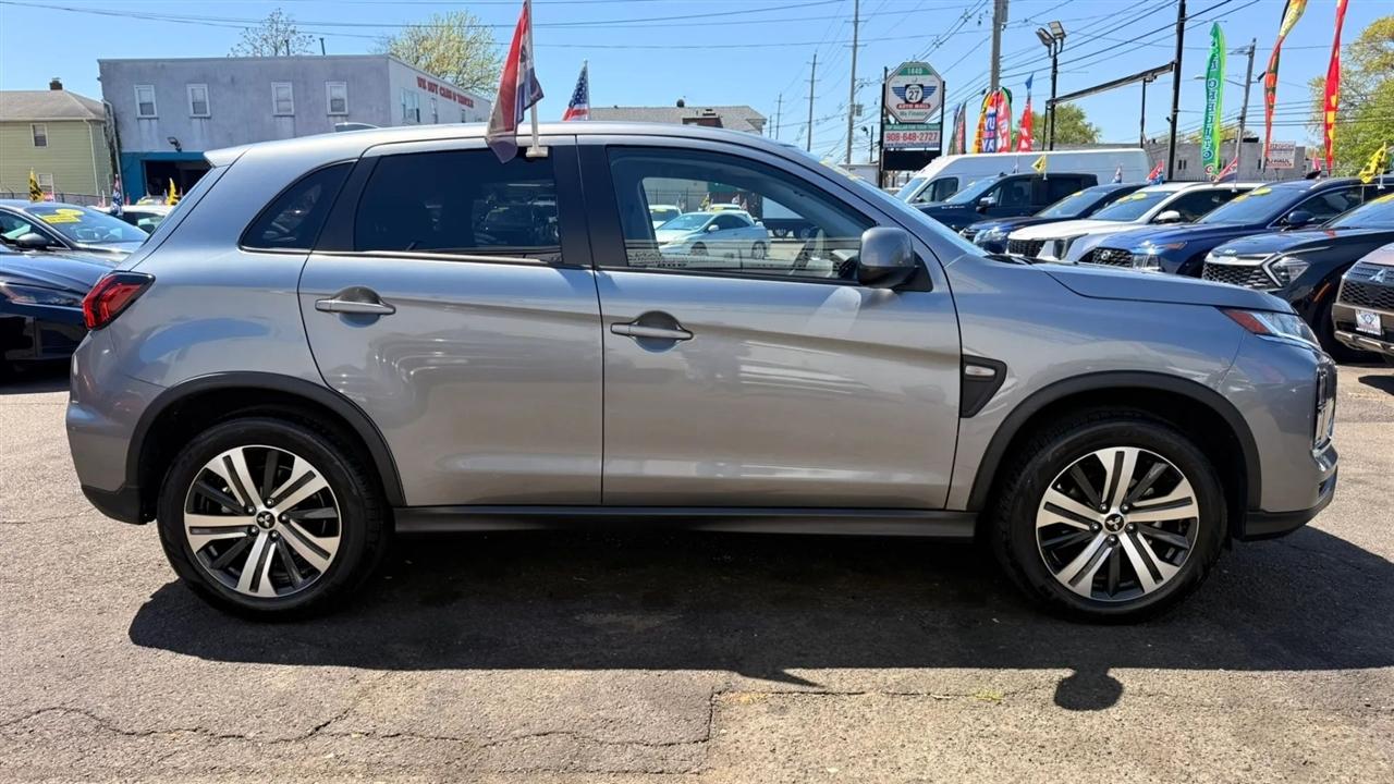 Mitsubishi Outlander Sport 2.0 ES 4WD 2025