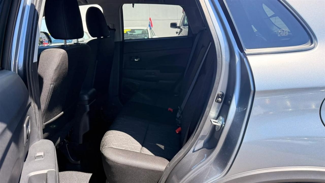 Mitsubishi Outlander Sport 2.0 ES 4WD 2025