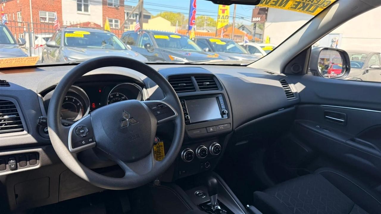 Mitsubishi Outlander Sport 2.0 ES 4WD 2025