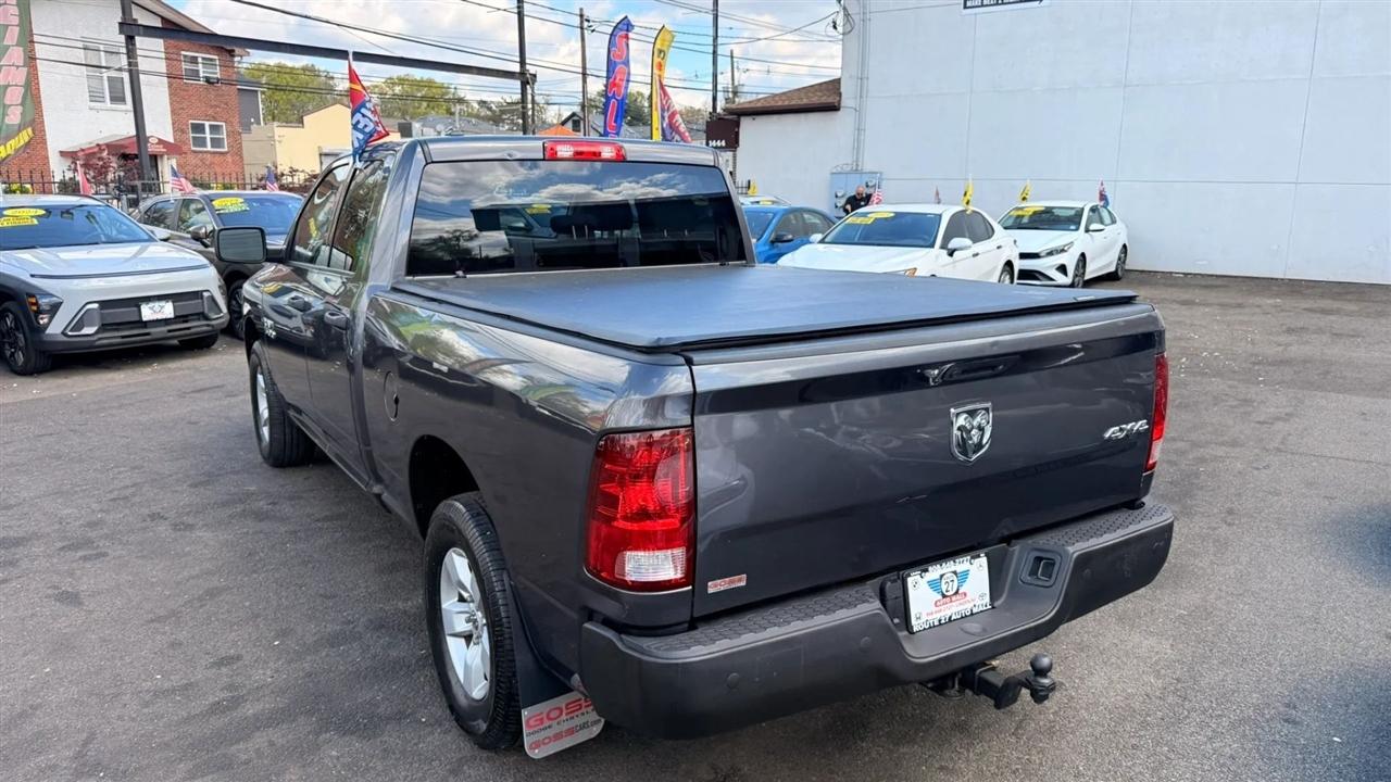 RAM 1500 Tradesman Quad Cab 4WD 2018