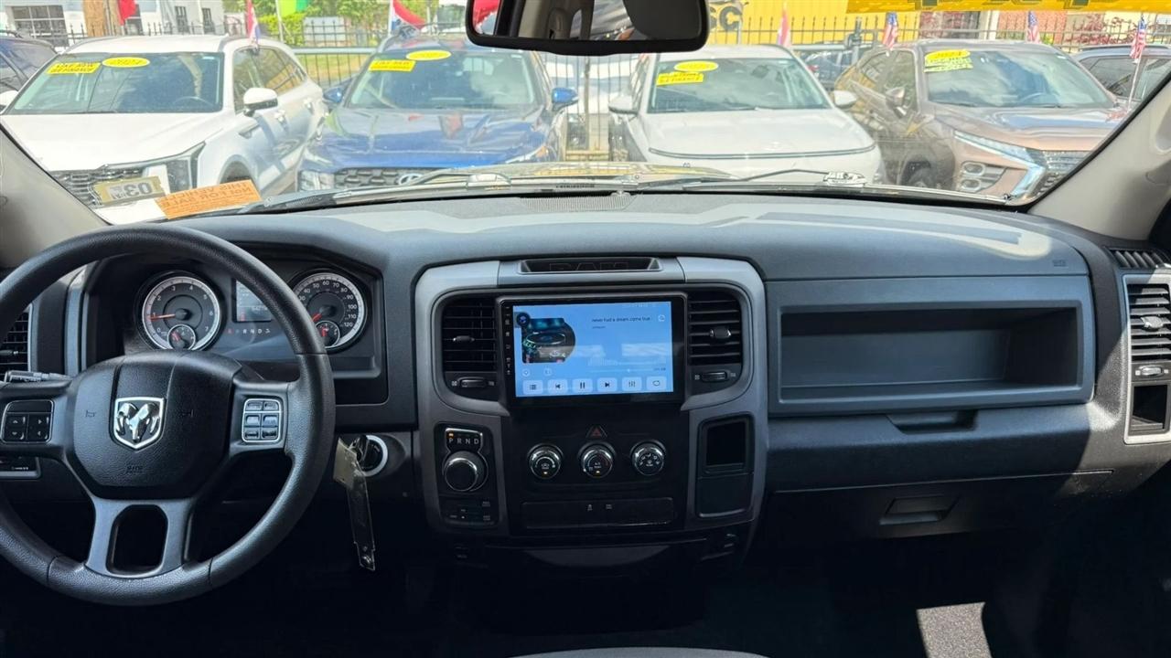 RAM 1500 Tradesman Quad Cab 4WD 2018