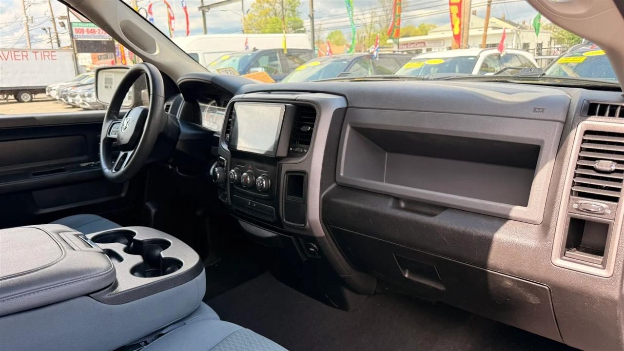 RAM 1500 Tradesman Quad Cab 4WD 2018