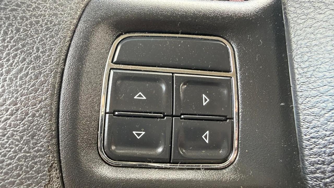 RAM 1500 Tradesman Quad Cab 4WD 2018