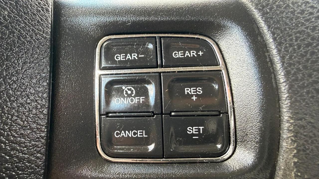 RAM 1500 Tradesman Quad Cab 4WD 2018