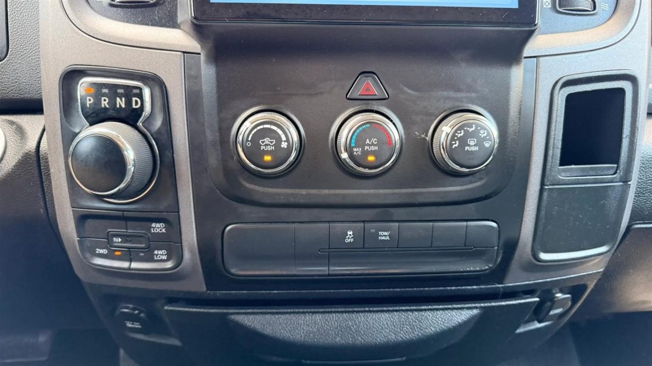 RAM 1500 Tradesman Quad Cab 4WD 2018