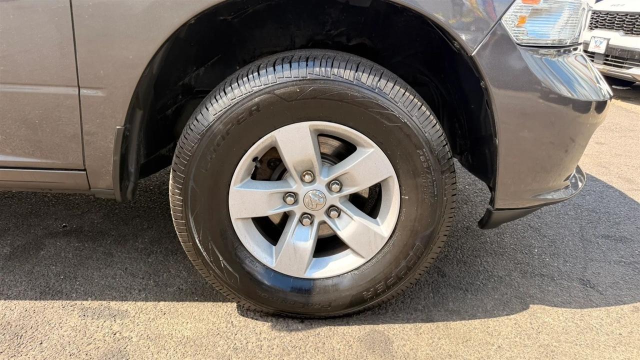 RAM 1500 Tradesman Quad Cab 4WD 2018