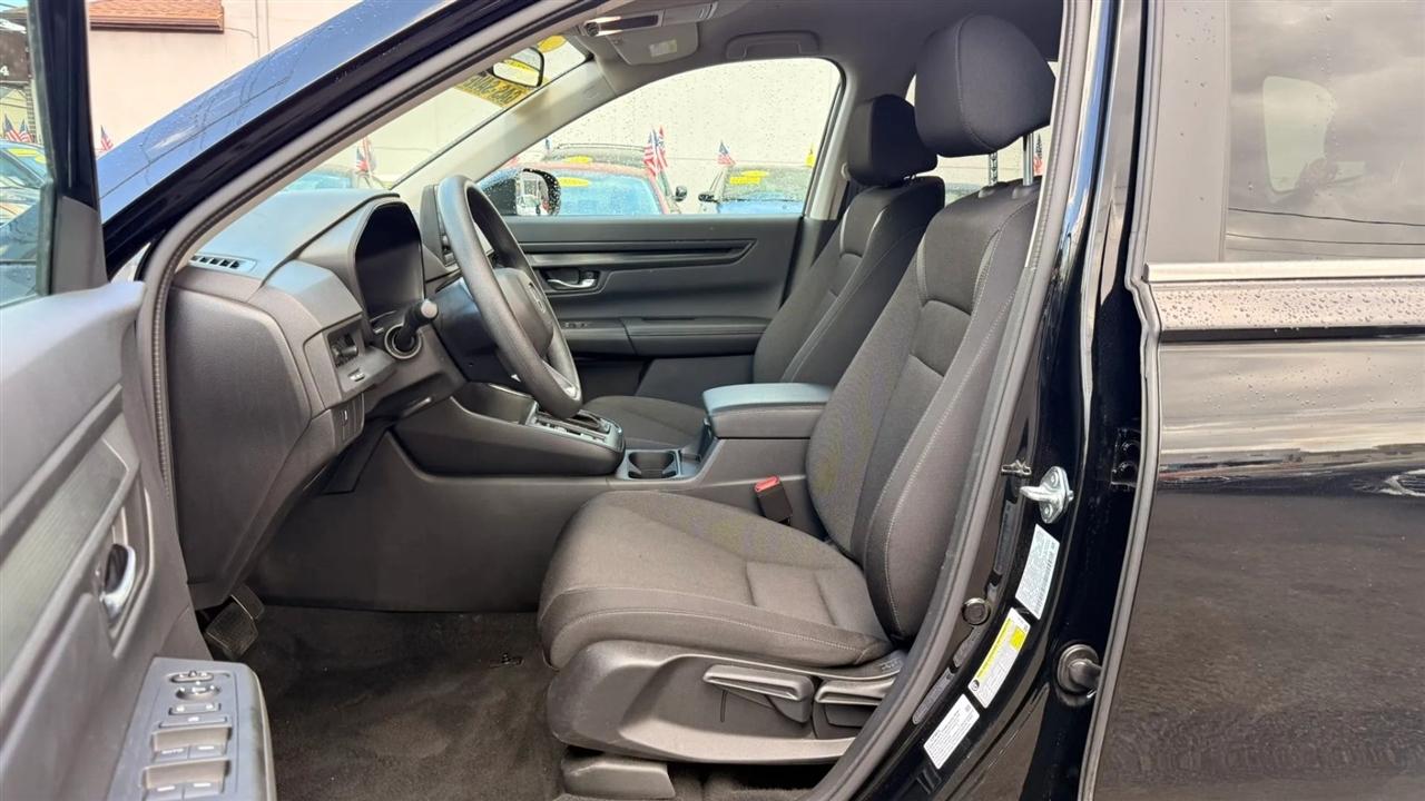 Honda CR-V LX AWD 2025