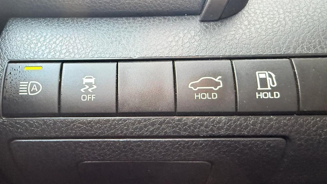 Toyota Camry LE 2023