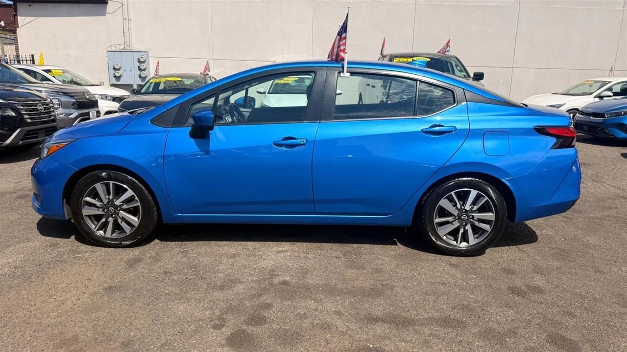 Nissan Versa SV 2023