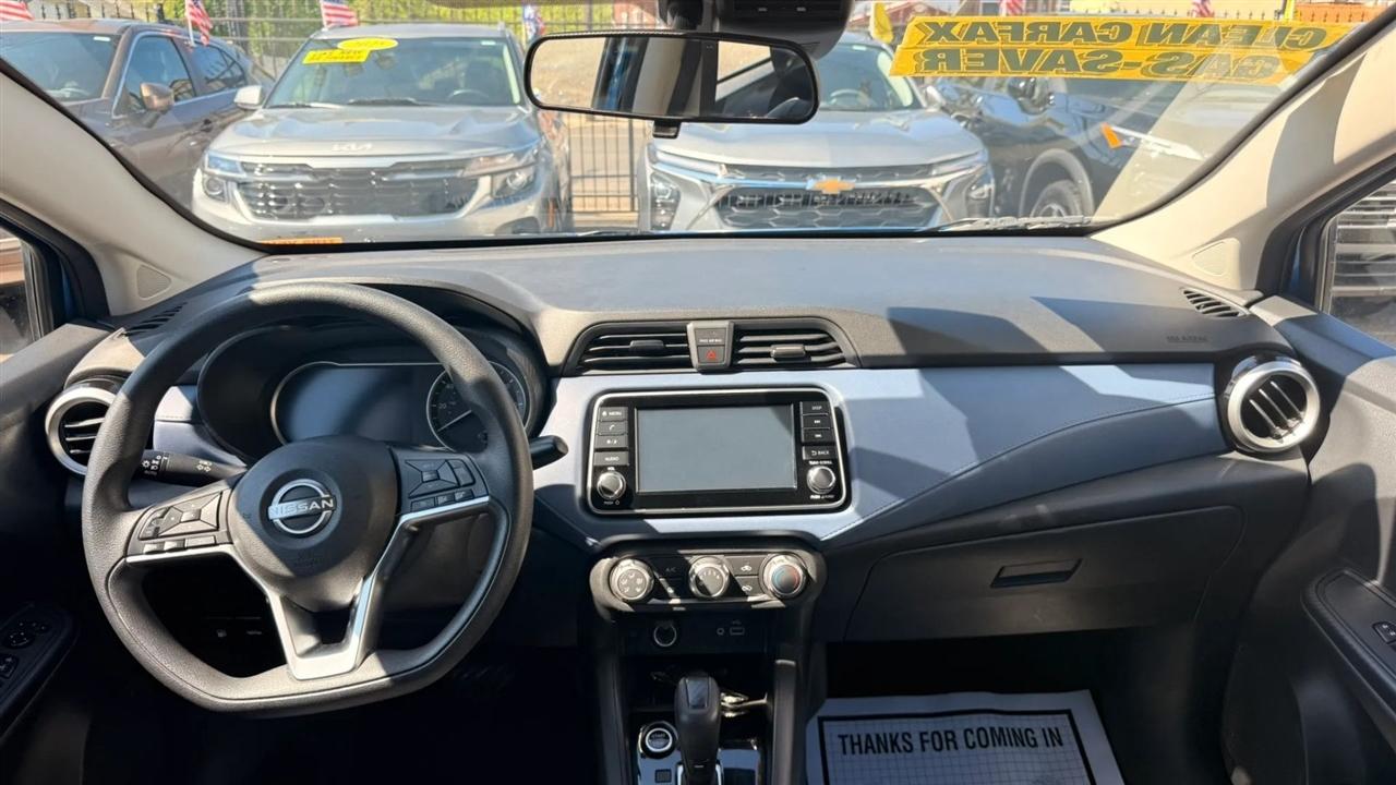 Nissan Versa SV 2023
