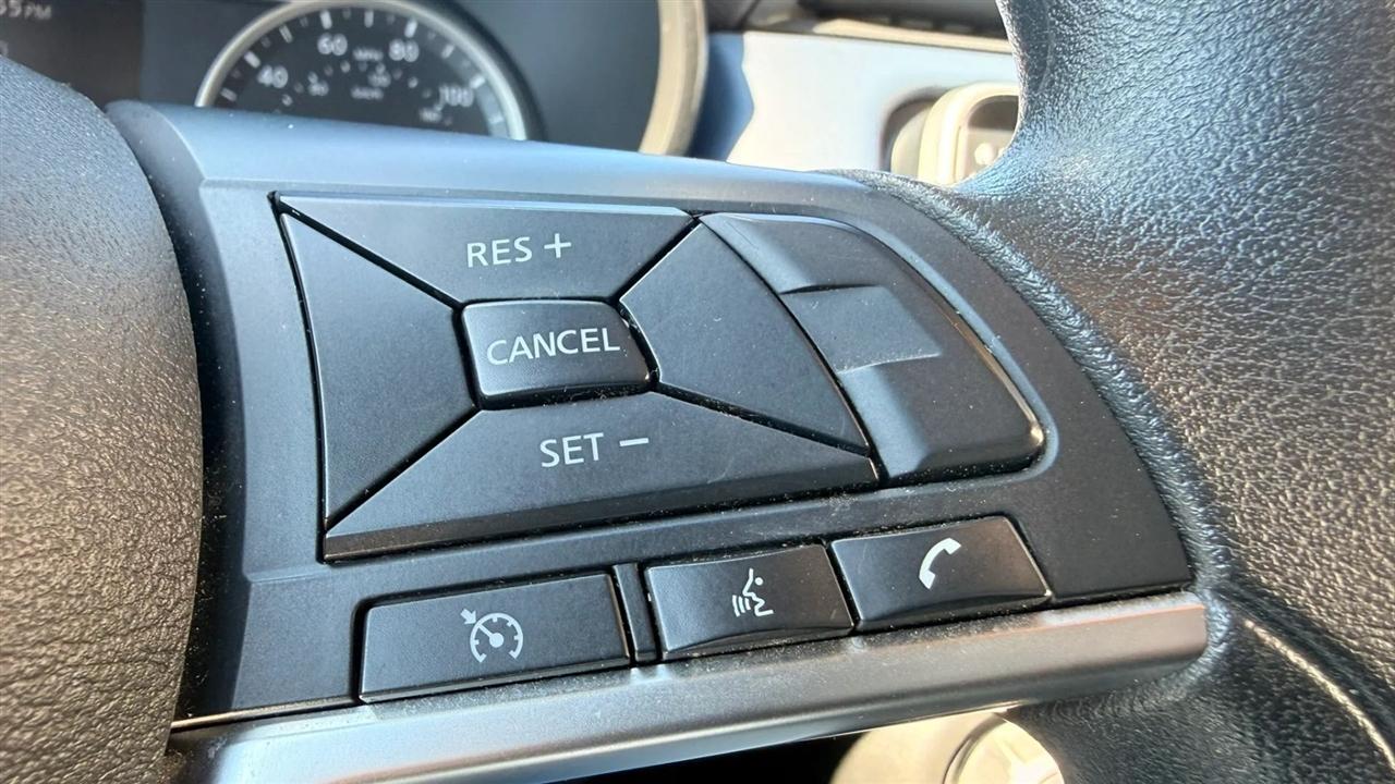 Nissan Versa SV 2023