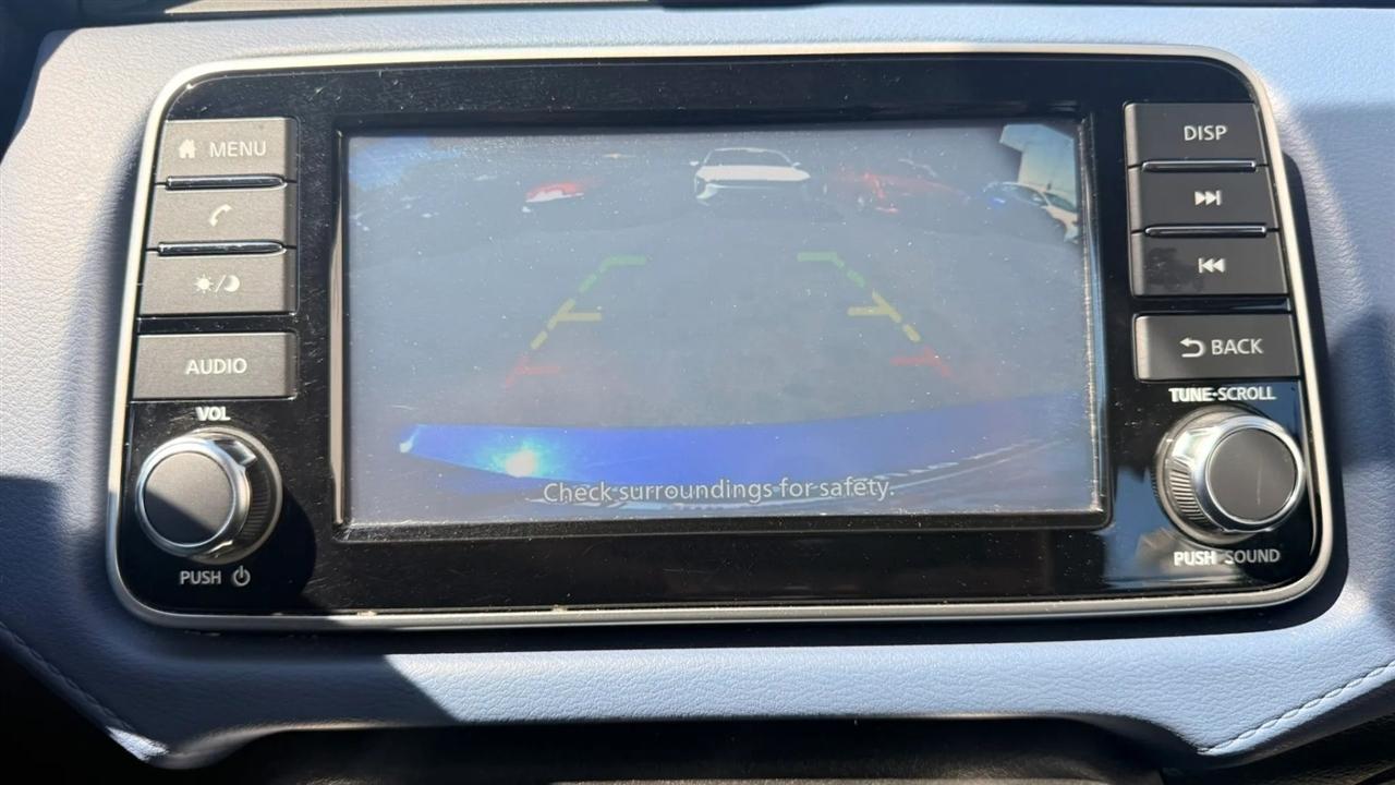 Nissan Versa SV 2023