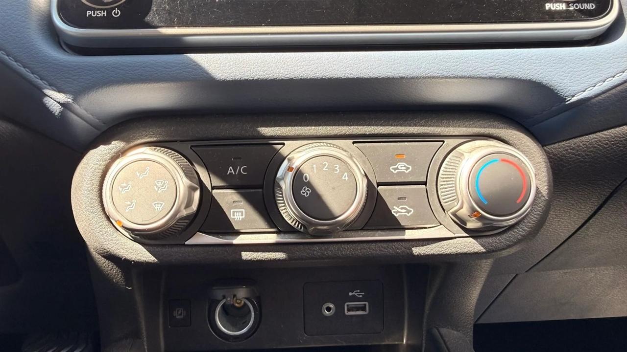 Nissan Versa SV 2023