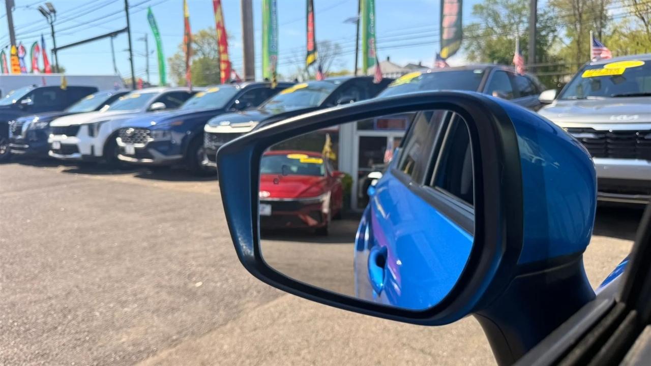 Nissan Versa SV 2023