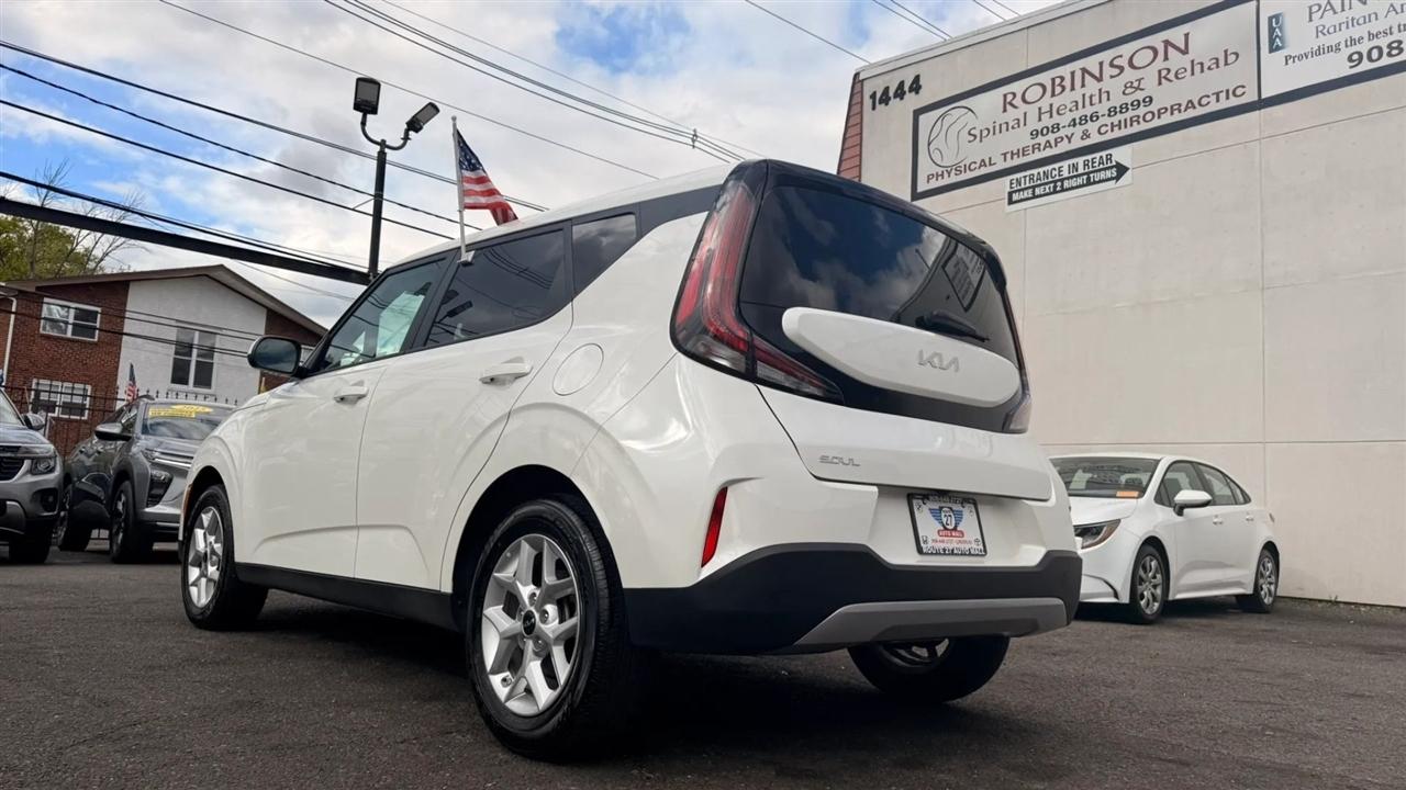 Kia Soul LX 2025