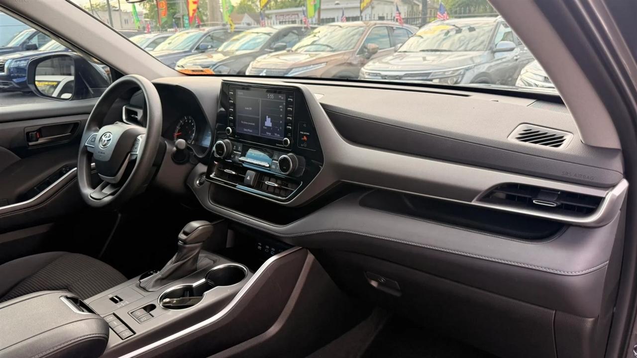 Toyota Highlander L 2022