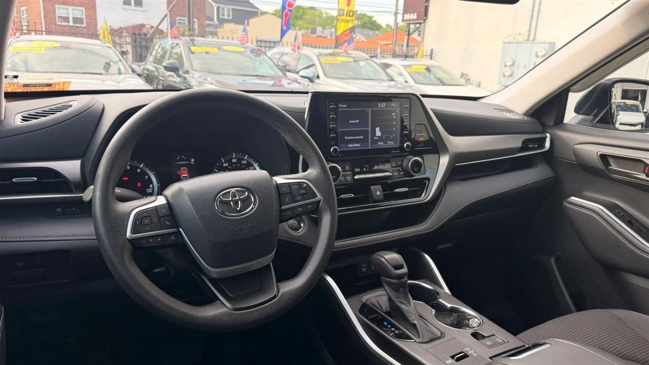 Toyota Highlander L 2022