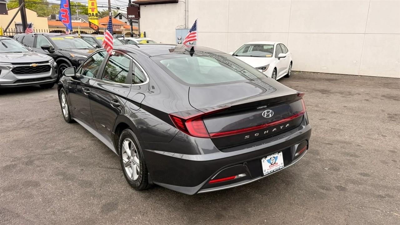 Hyundai Sonata SE 2021