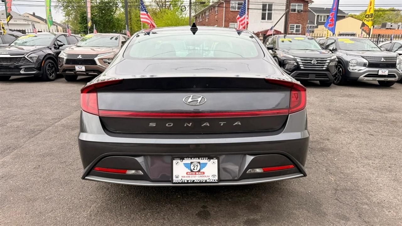 Hyundai Sonata SE 2021