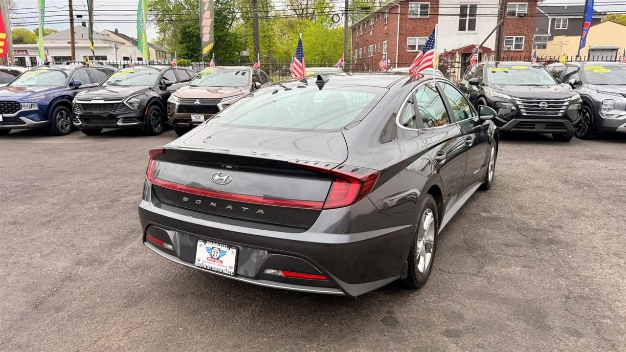 Hyundai Sonata SE 2021