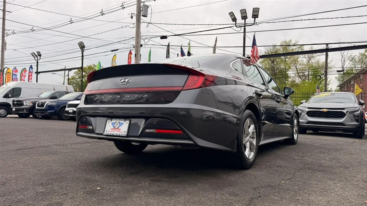 Hyundai Sonata SE 2021