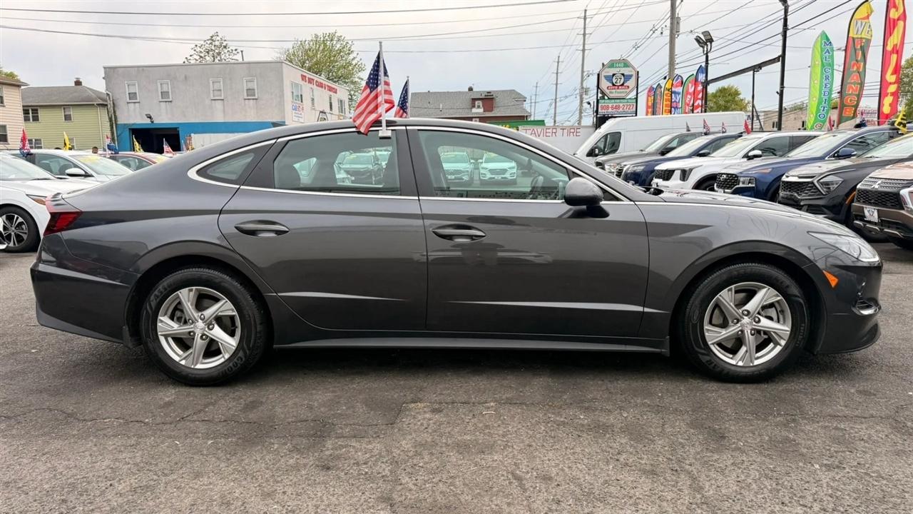 Hyundai Sonata SE 2021