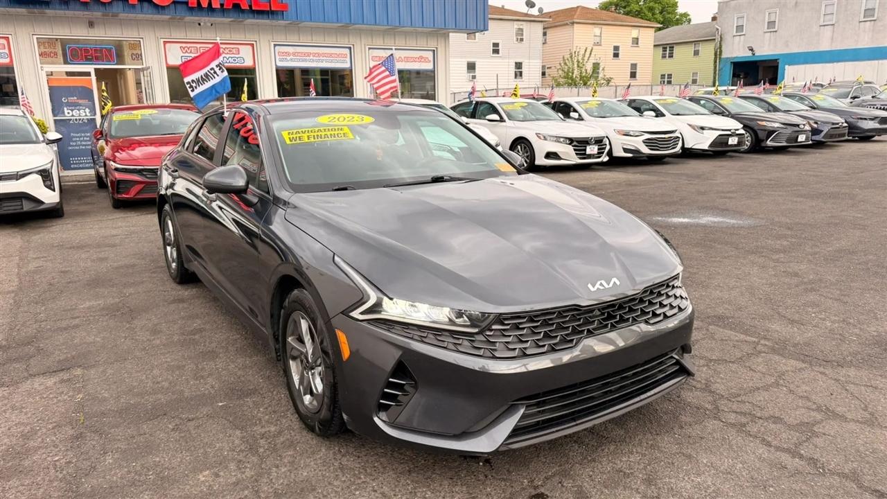Kia K5 LXS 2023