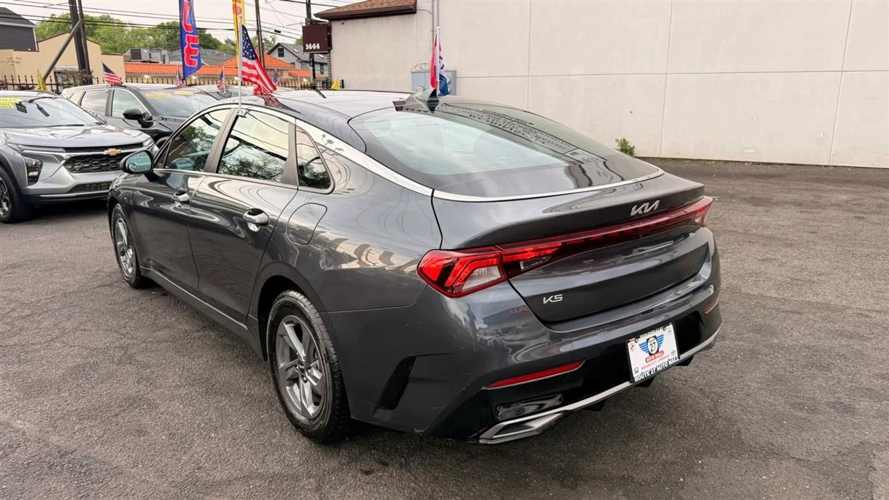 Kia K5 LXS 2023