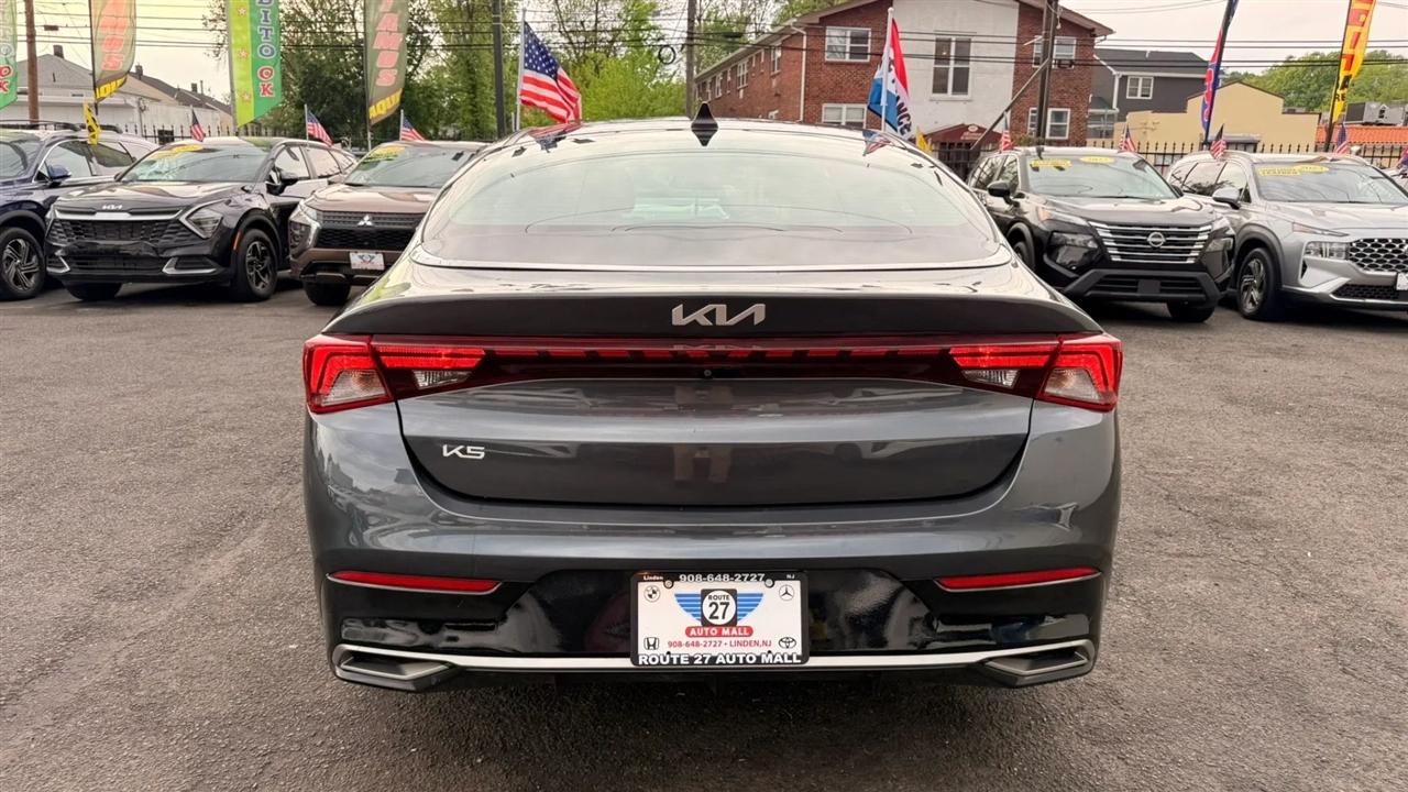 Kia K5 LXS 2023