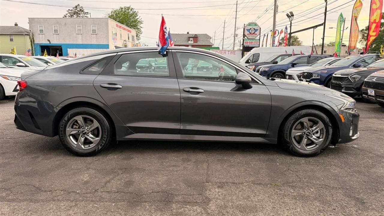 Kia K5 LXS 2023