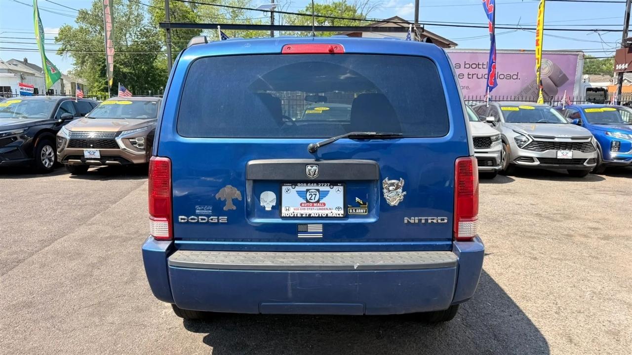 Dodge Nitro SE 4WD 2009