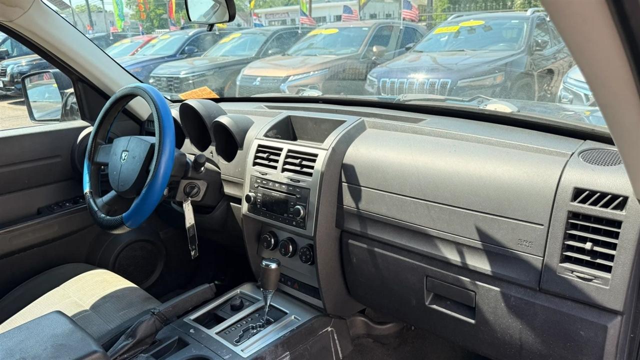 Dodge Nitro SE 4WD 2009