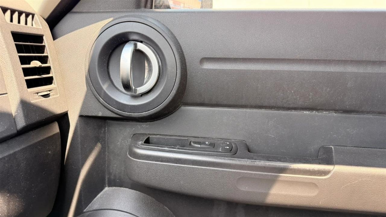 Dodge Nitro SE 4WD 2009