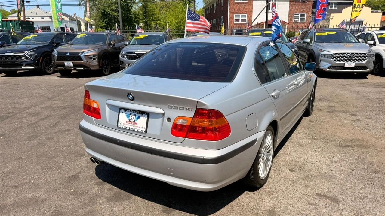 BMW 3-Series 330xi Sedan 2003