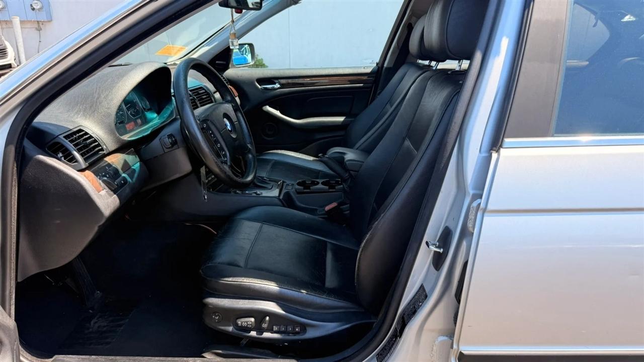 BMW 3-Series 330xi Sedan 2003