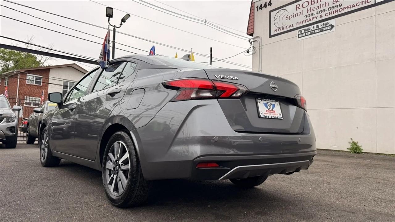 Nissan Versa SV 2025