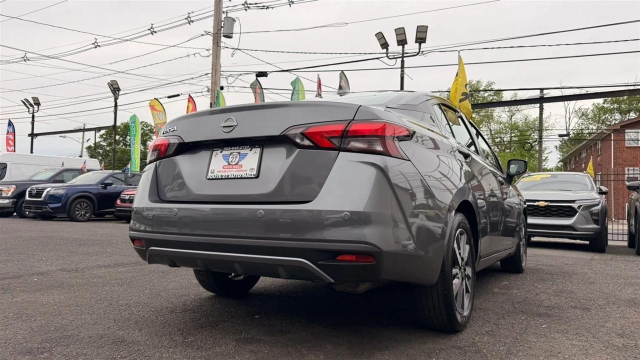Nissan Versa SV 2025