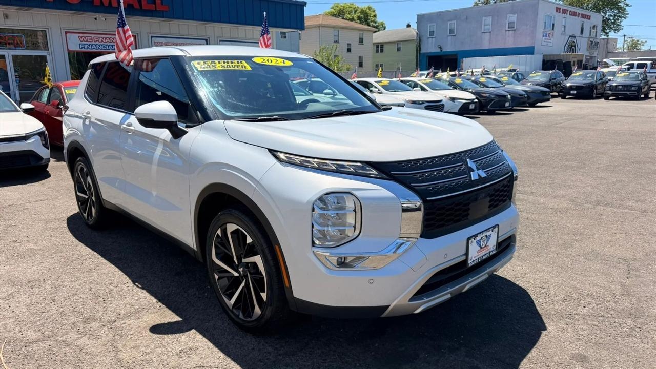 Mitsubishi Outlander SE 2WD 2024