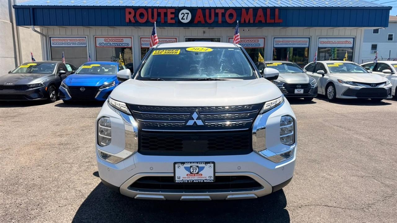 Mitsubishi Outlander SE 2WD 2024