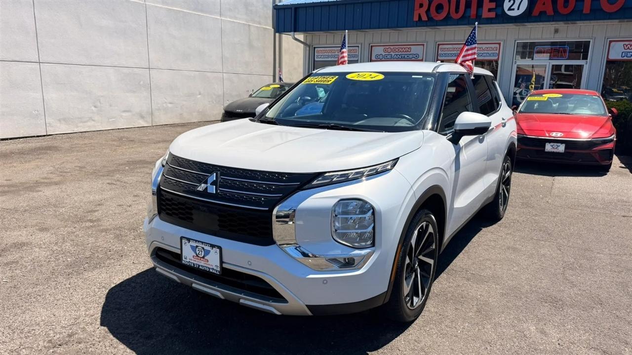 Mitsubishi Outlander SE 2WD 2024