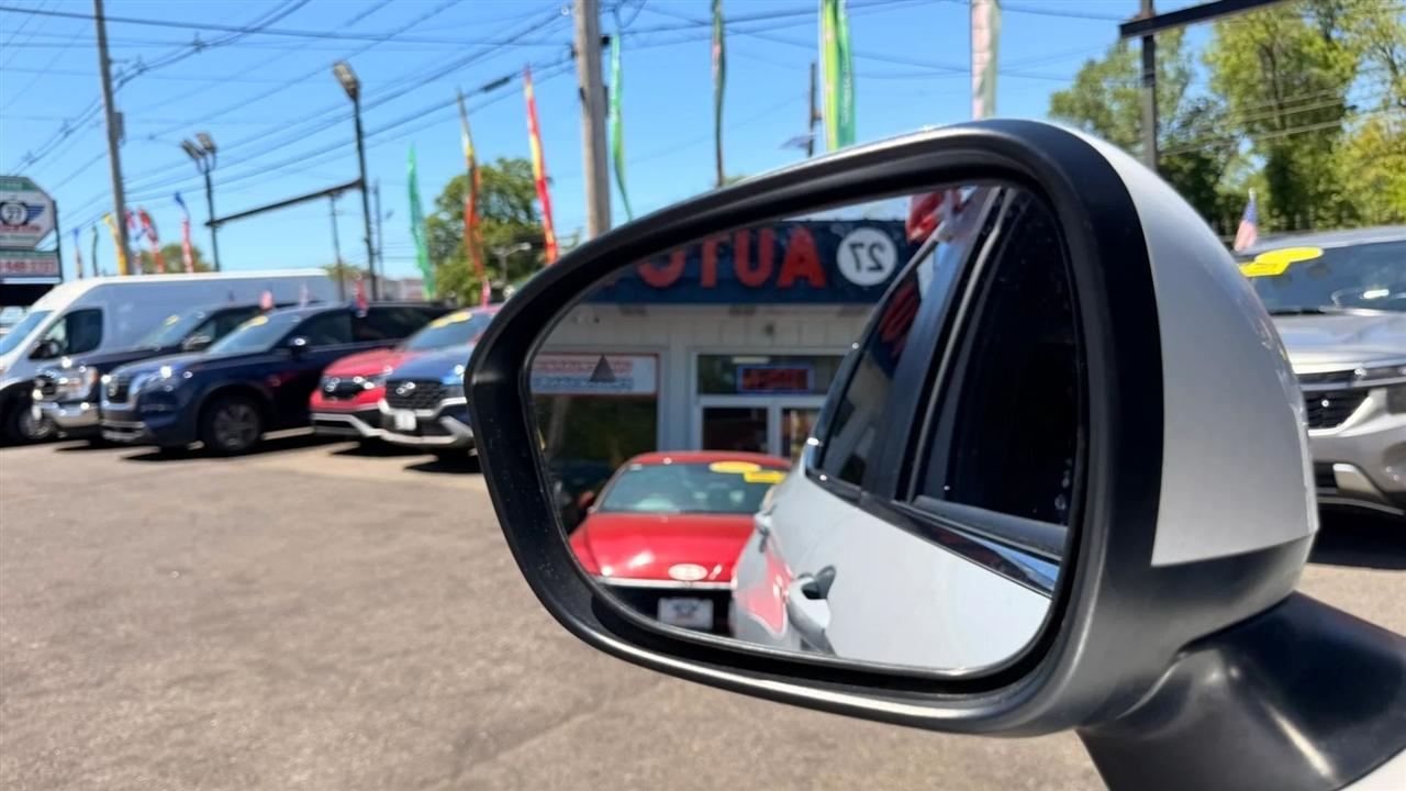 Mitsubishi Outlander SE 2WD 2024