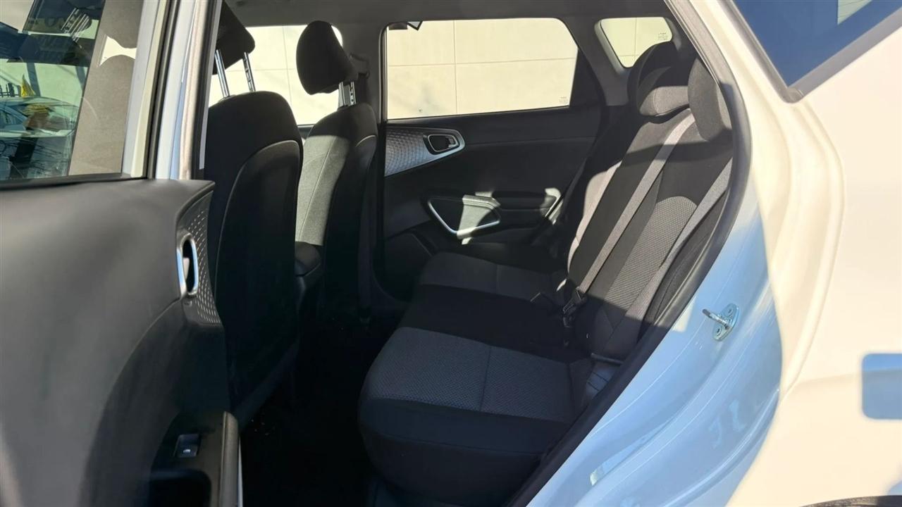 Kia Soul LX CVT 2024